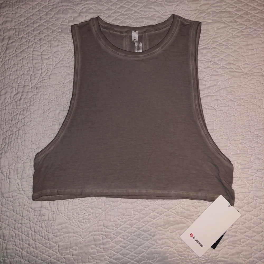 Lululemon crop tank